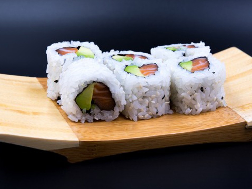 California Rolls : Oignons frits - Saumon - Avocat - Bagnols-sur-Cèze